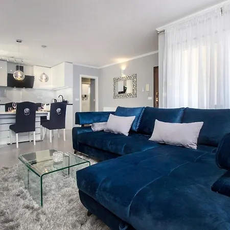 Silver Lux - New דירה *