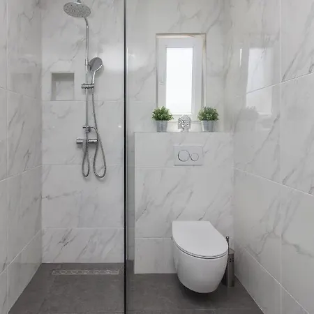 Silver Lux - New شقة